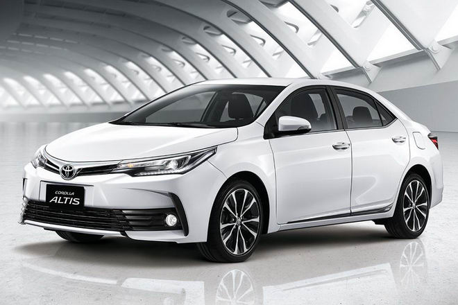 Toyota Long Biên tiếp tục giảm giá xe so với niêm yết