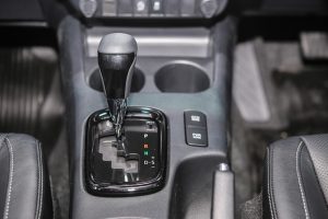 Toyota Hilux 2018 diện mạo mới, giá từ 21.700 USD