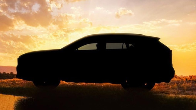 Toyota RAV4 thế hệ mới - Đối thủ Honda CR-V được hé lộ trước ngày ra mắt